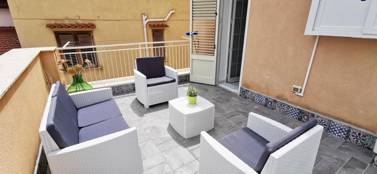 Casa Valentina A 100 M Dal Mare Apartment Santa Flavia Ngoại thất bức ảnh