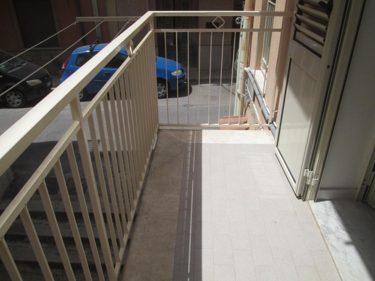 Casa Valentina A 100 M Dal Mare Apartment Santa Flavia Ngoại thất bức ảnh