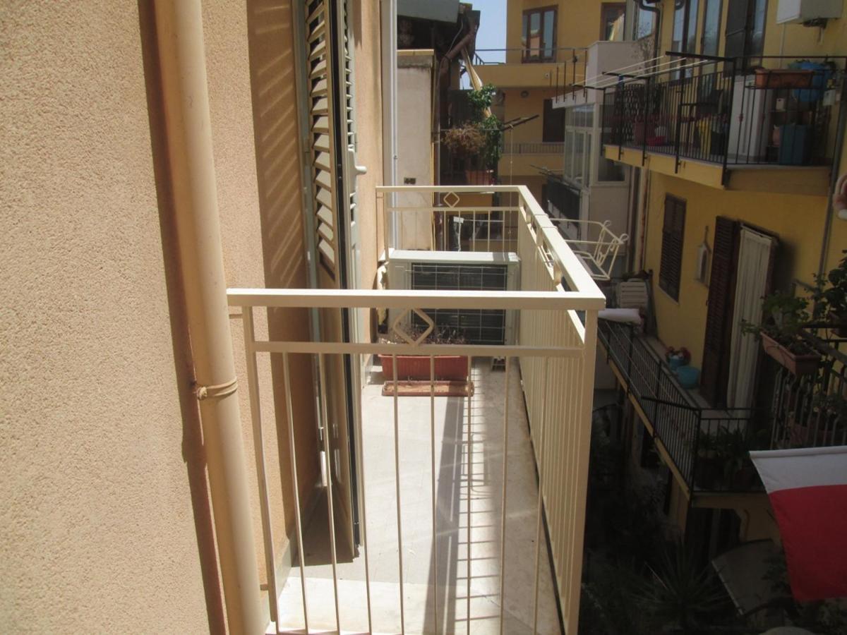 Casa Valentina A 100 M Dal Mare Apartment Santa Flavia Ngoại thất bức ảnh